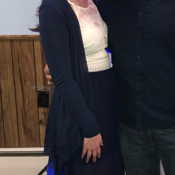 EUC dress! Only worn once - Picture 13 of 13